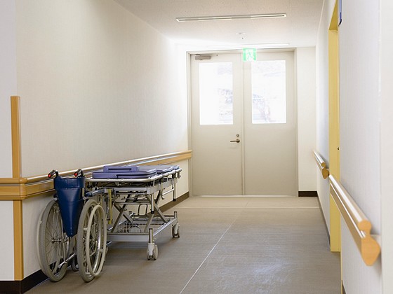 がん診療拠点病院、精神的苦痛緩和の専門医配置をのサムネイル画像
